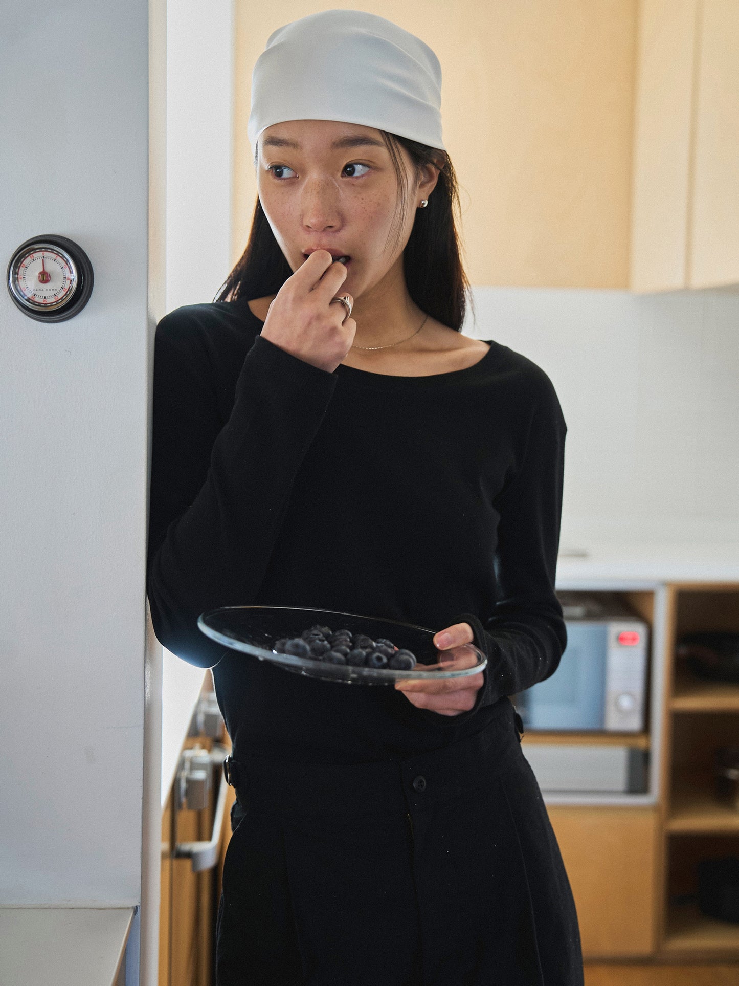 SMOOTH SCOOP NECK TOP [ Black ]