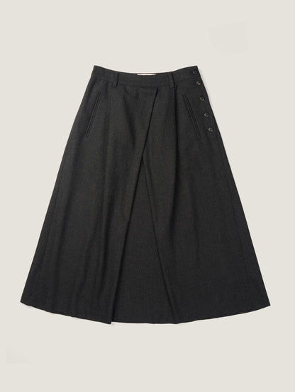 SIDE BUTTON WOOL CRAPE SKIRT [ Deep Charcoal ]