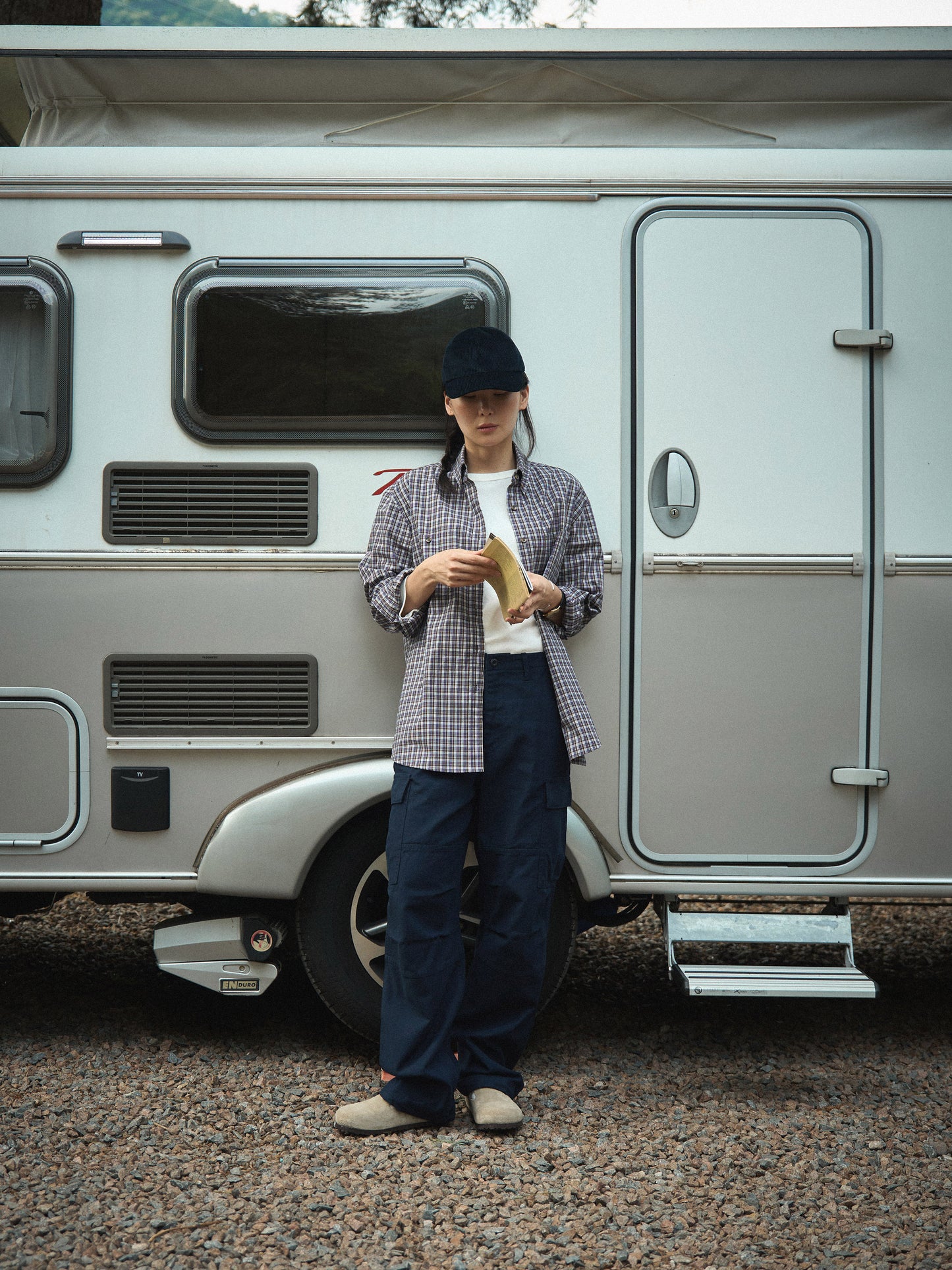 EASE WASHED CARGO PANTS [ Washed Navy ]