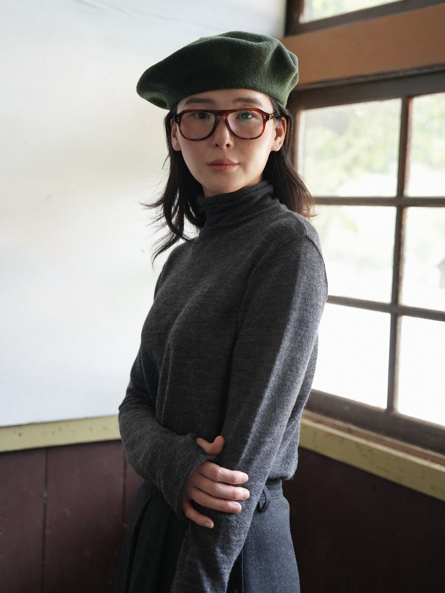 RUSTLE WOOL TURTLE TOP [ Blend Charcoal ]