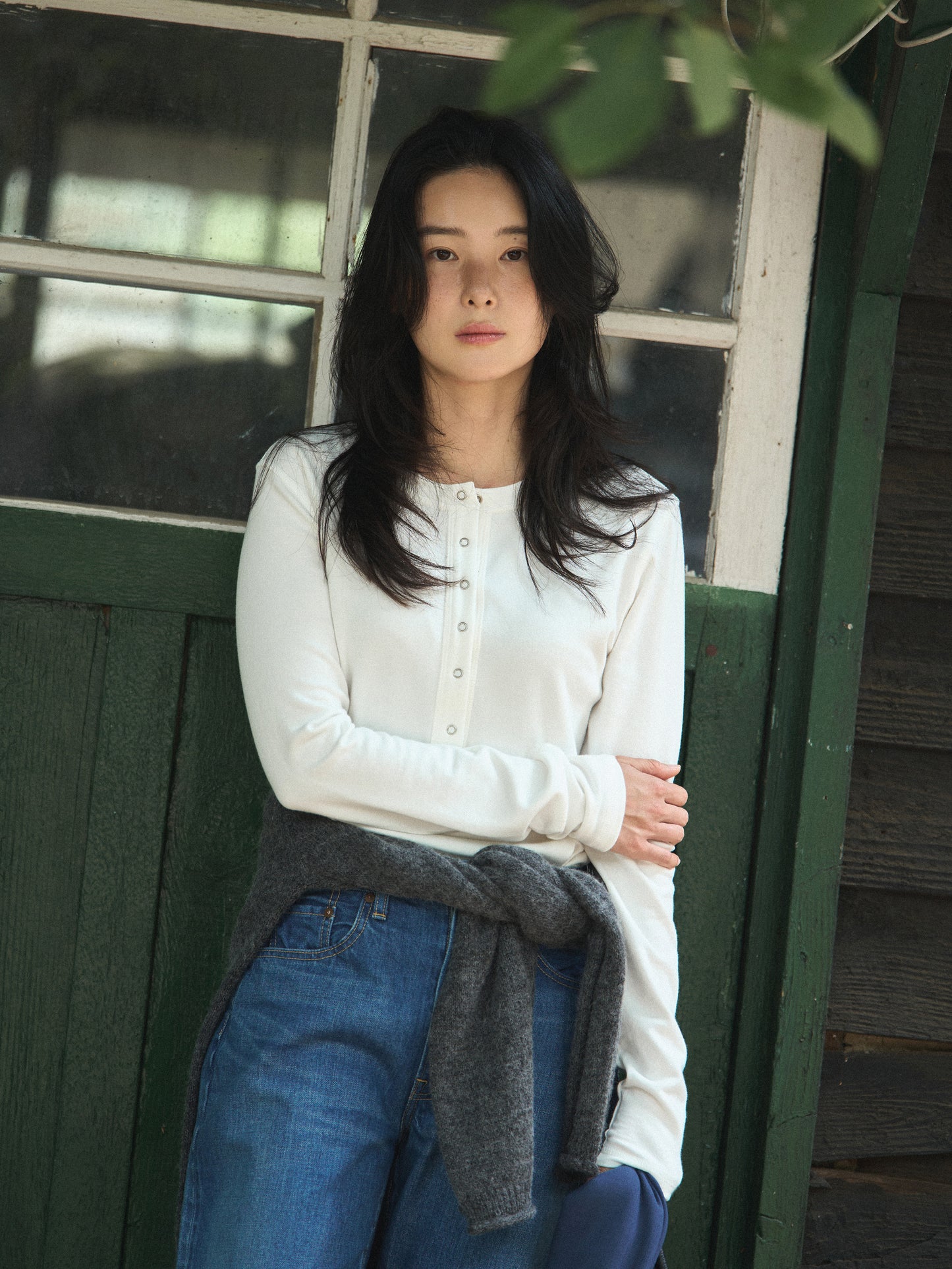 PENELOPE BUTTON TOP [ Soap White ]