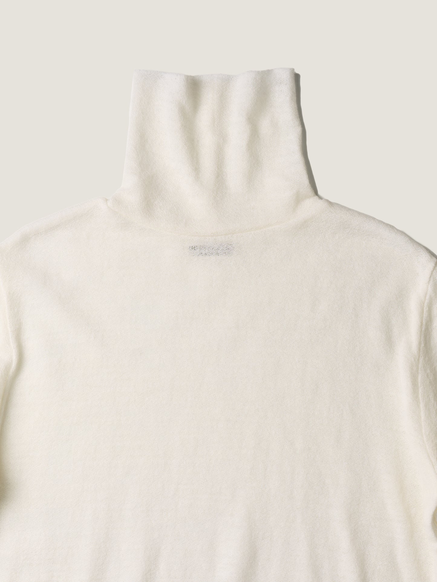 RUSTLE WOOL TURTLE TOP [ Warm Ivory ]