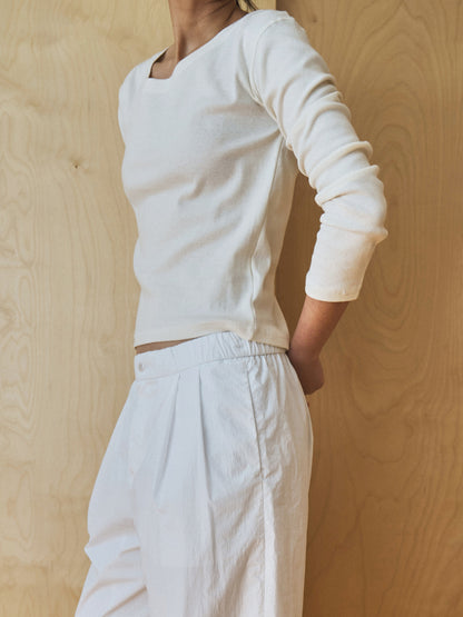 SMOOTH SCOOP NECK TOP [ Natural ]