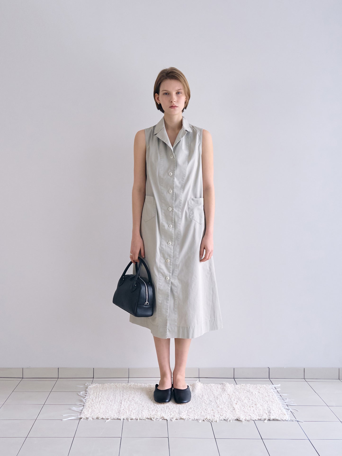 IRIS CHORE DRESS [ Greige ]