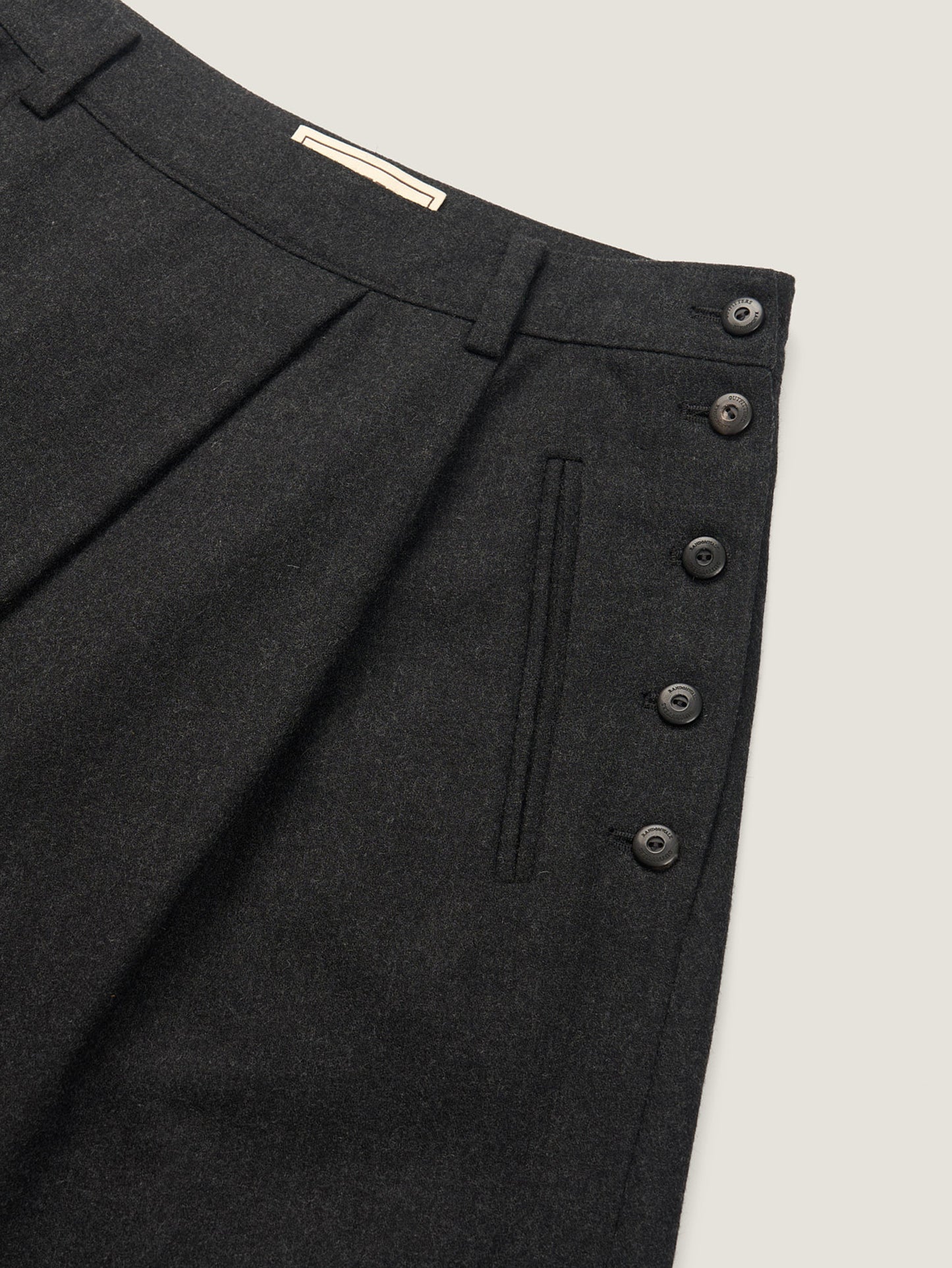 SIDE BUTTON WOOL CRAPE SKIRT [ Deep Charcoal ]