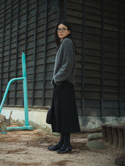 SIDE BUTTON WOOL CRAPE SKIRT [ Classic Black ]