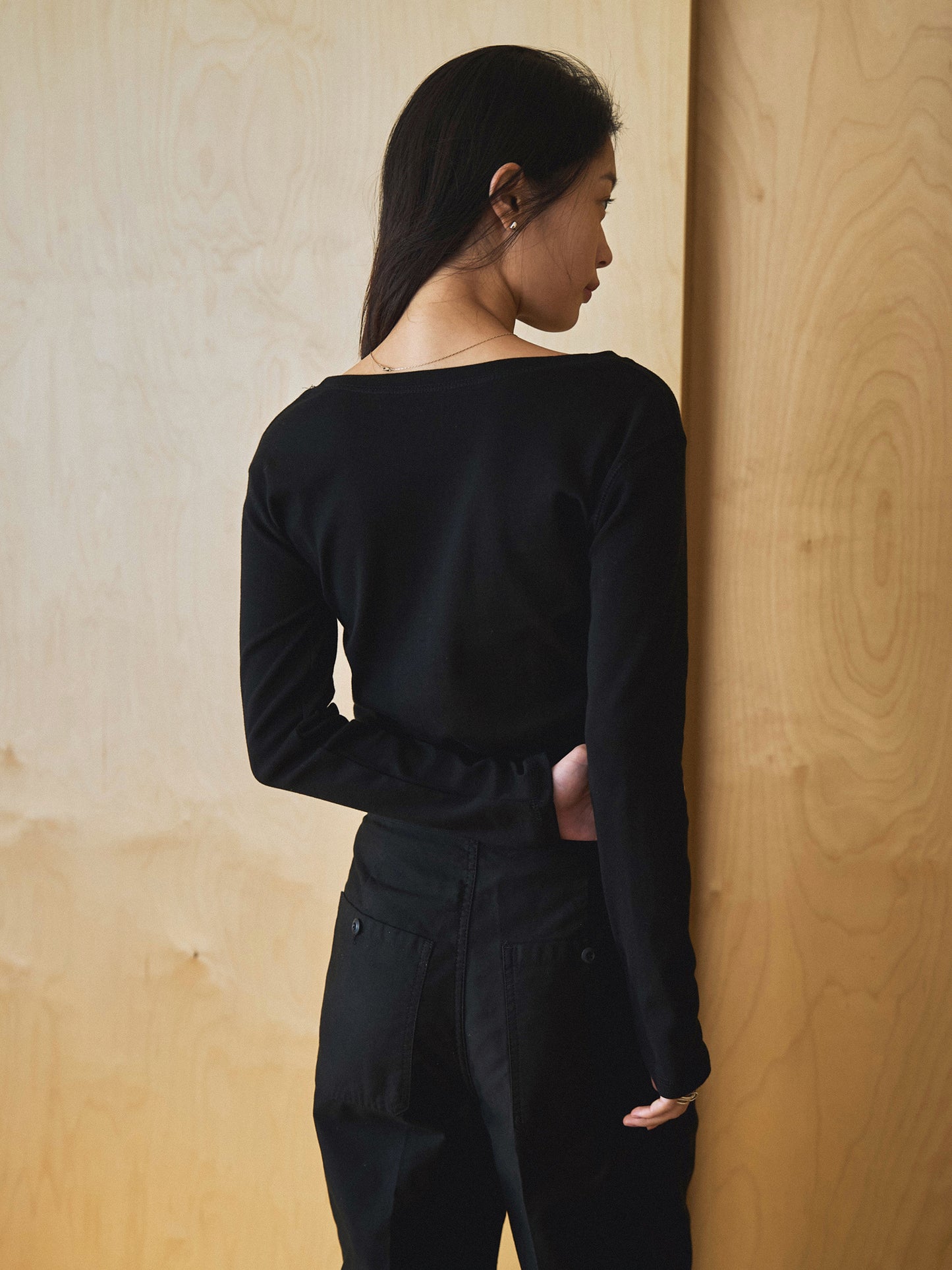 SMOOTH SCOOP NECK TOP [ Black ]