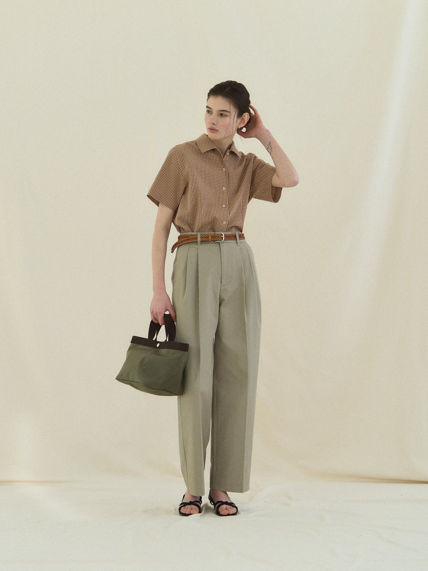 REFINED CLASSIC CHINO PANTS [ Utterly Beige ]