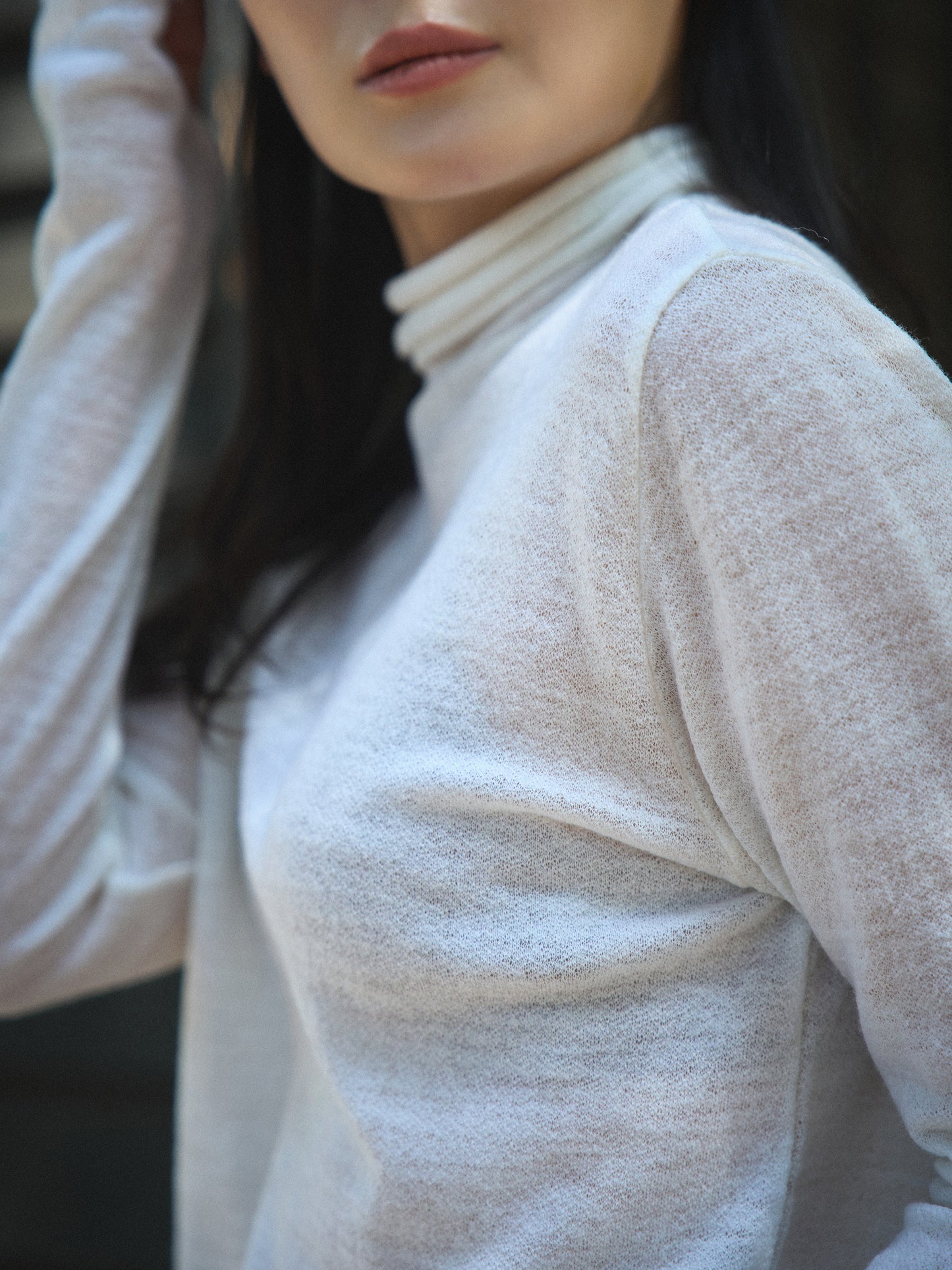RUSTLE WOOL TURTLE TOP [ Warm Ivory ]