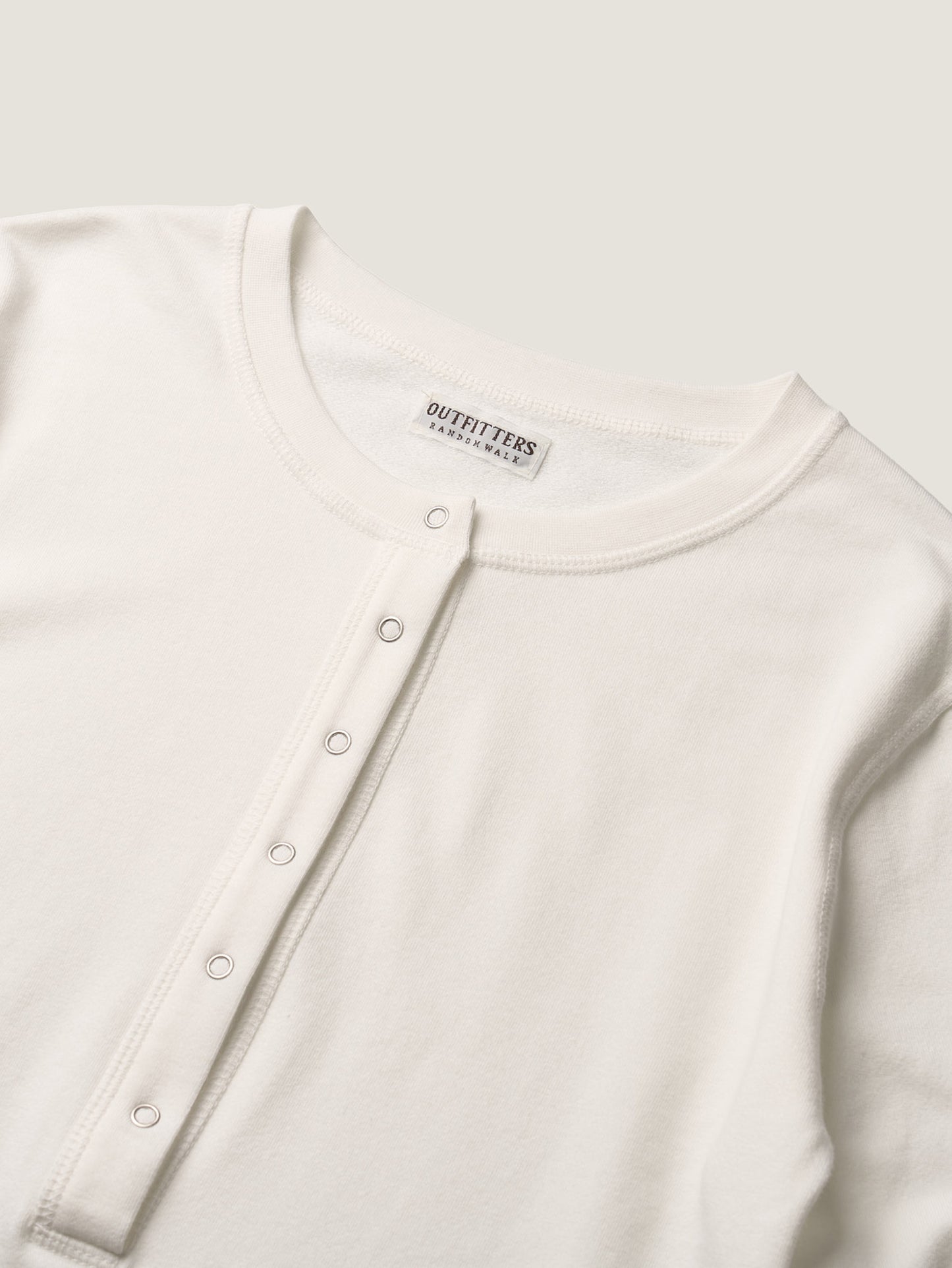 PENELOPE BUTTON TOP [ Soap White ]