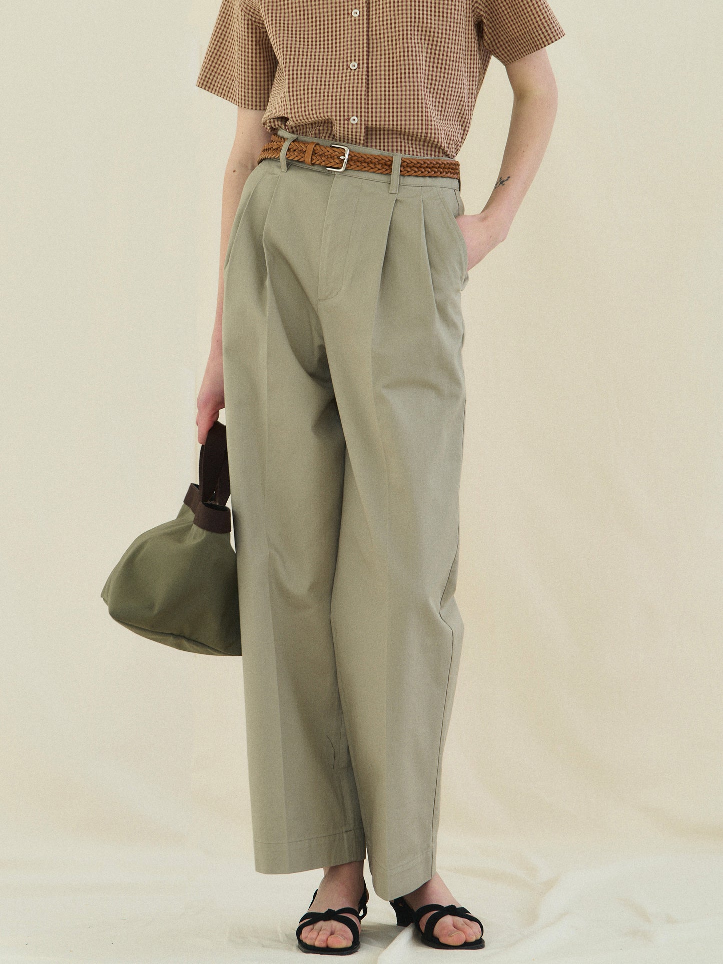 REFINED CLASSIC CHINO PANTS [ Utterly Beige ]